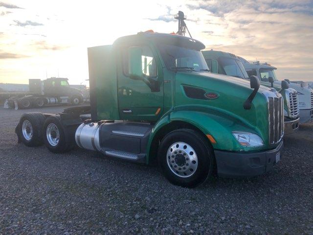 2017 Peterbilt 579 Other Semi-Trailer 2017 Peterbilt 579 Other Semi-Trailer