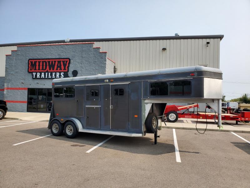 1993 Sundowner 16' Gn 2 Horse Trailer Livestock Trailer 1993 Sundowner 16' Gn 2 Horse Trailer Livestock Trailer