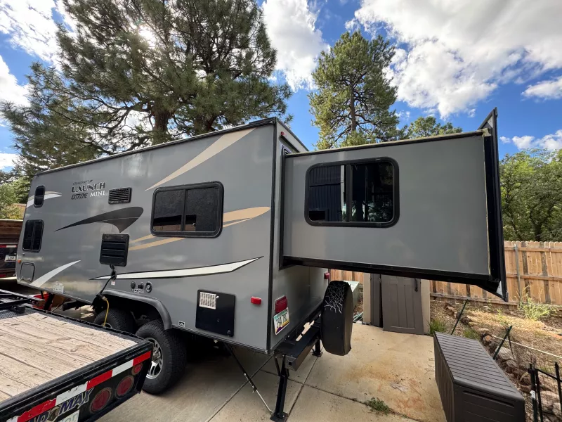 used Travel Trailers Starcraft RV Launch Extreme for sale, in Flagstaff, AZ Thumbnail 5