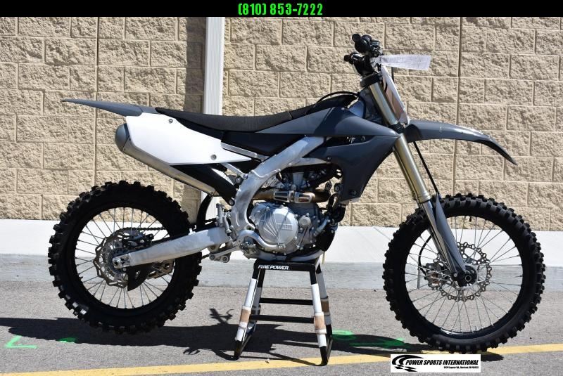 NICE YAMAHA YZ450F 4-Stroke MX Off Road Motorcycle Black Edition E-START ONLY 31Hrs #3671 NICE YAMAHA YZ450F 4-Stroke MX Off Road Motorcycle Black Edition E-START ONLY 31Hrs #3671