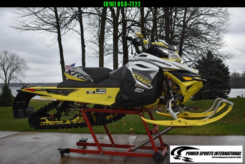 2016 SKI-DOO XRS RENEGADE 800R E-TEC 137" Snowmobile #0004 2016 SKI-DOO XRS RENEGADE 800R E-TEC 137" Snowmobile #0004
