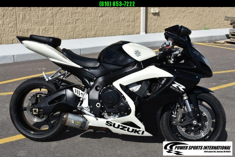 2006 SUZUKI GSX-R600K6 WHITE TEAM YAMAHAH SPORT BIKE ROCKET MOTORCYCLE #9566 2006 SUZUKI GSX-R600K6 WHITE TEAM YAMAHAH SPORT BIKE ROCKET MOTORCYCLE #9566