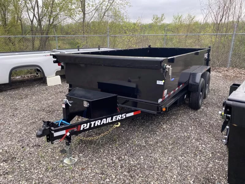2026 PJ Trailers 7 X 14 FT DUMP TRAILER 14K GVWR SPREAD GATE TARP KIT