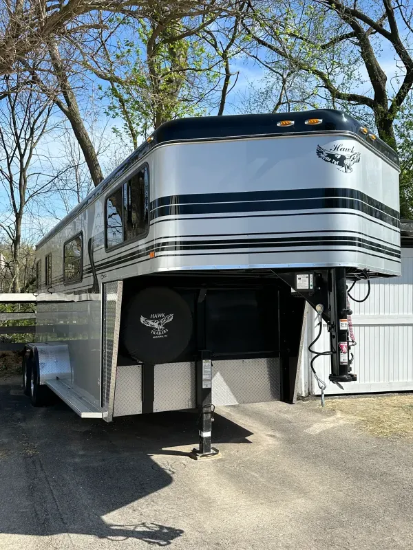 2023 Hawk Trailers Elite 2 horse gooseneck slant w/dress Horse & Livestock