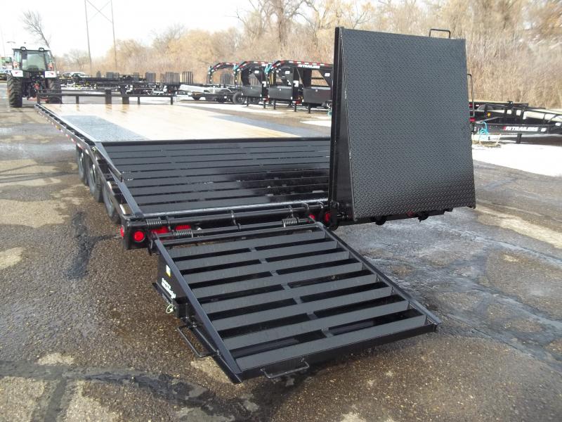 2023 PJ Trailers 24'x8" I-Beam Deckover Trailer 2023 PJ Trailers 24'x8" I-Beam Deckover Trailer