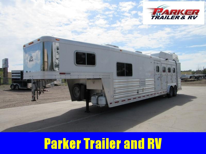 2012 Platinum Coach OUTLAW Horse Trailer 2012 Platinum Coach OUTLAW Horse Trailer