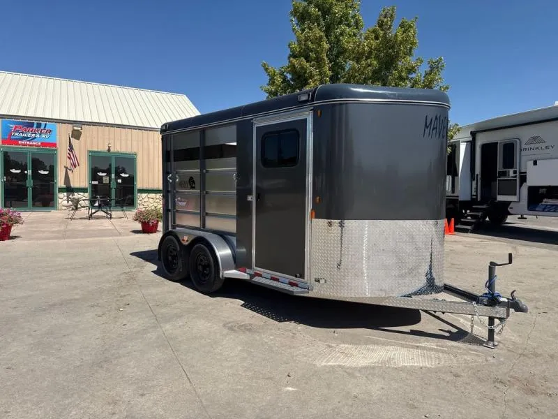 2026 Maverick Trailers MAV2HS-7K 14' Horse Trailer