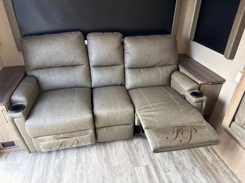 used Travel Trailers Grand Design RV Grand Design for sale, in Parker, CO Thumbnail 18