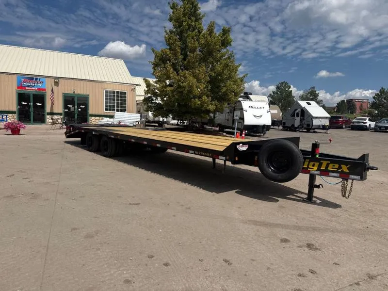 2026 Big Tex Trailers 22PH-25BK+5MR Flatbed Trailer