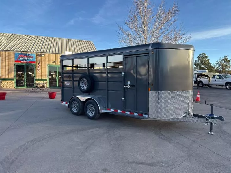2025 Maverick Trailers MAVST17-9.9K SLD Horse Trailer