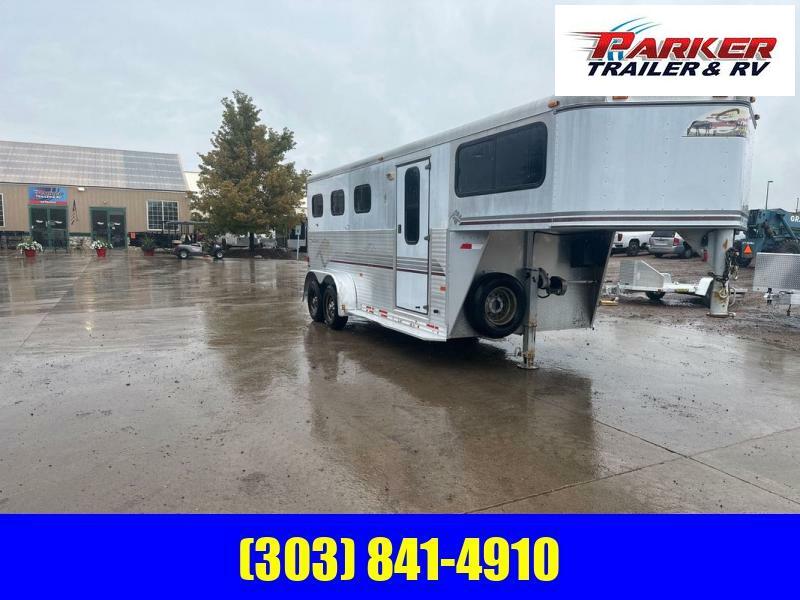 1999 Sundowner Trailers 3 HORSE GOOSENECK Horse Trailer 1999 Sundowner Trailers 3 HORSE GOOSENECK Horse Trailer