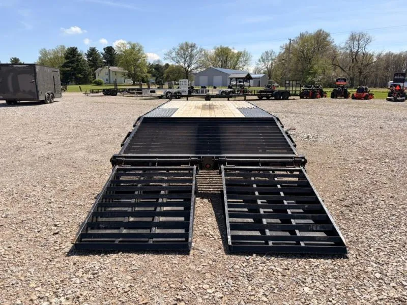 used Equipment / Flatbed Trailers East Texas Trailers  for sale, in Wooster, OH Thumbnail 4