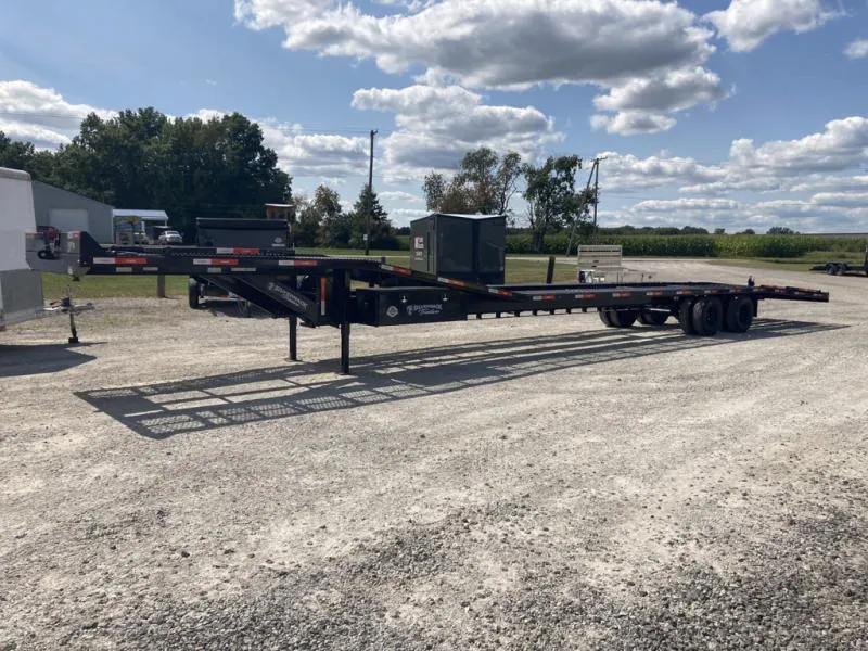 2025 Silverback Trailers Titus53