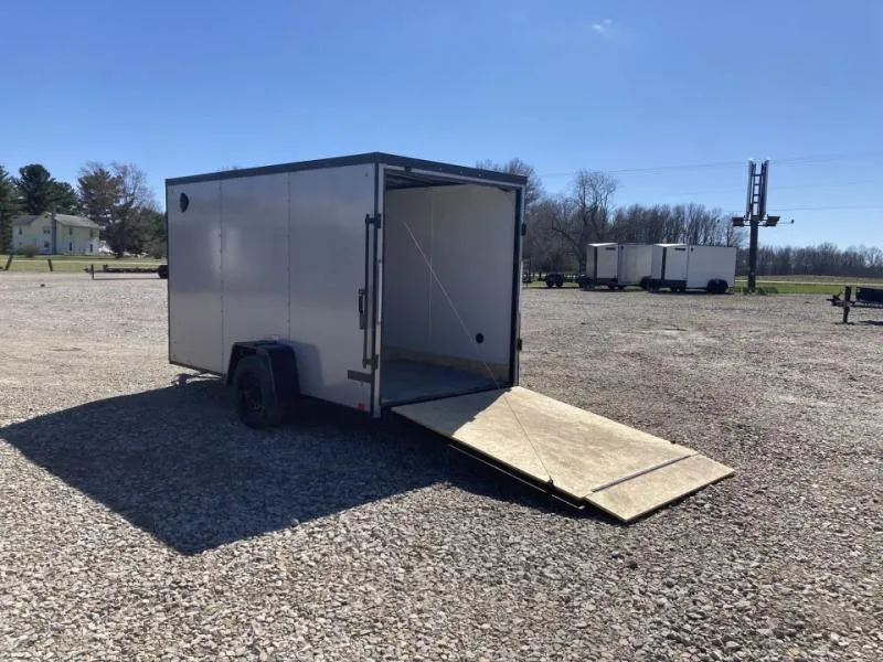 used Cargo (Enclosed) Trailers Discovery Trailers  for sale, in Wooster, OH Thumbnail 3