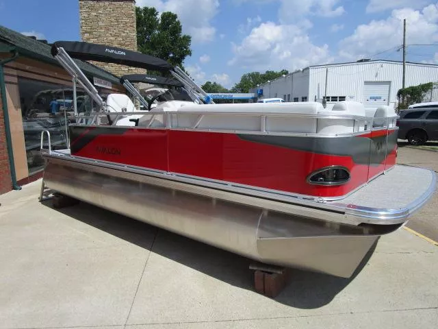 2025 Avalon 1980 VTX Pontoon Boat