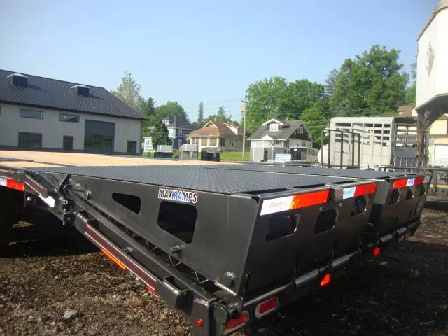 new Equipment / Flatbed Trailers Diamond C Trailers  for sale, in Fort Plain, NY Thumbnail 8