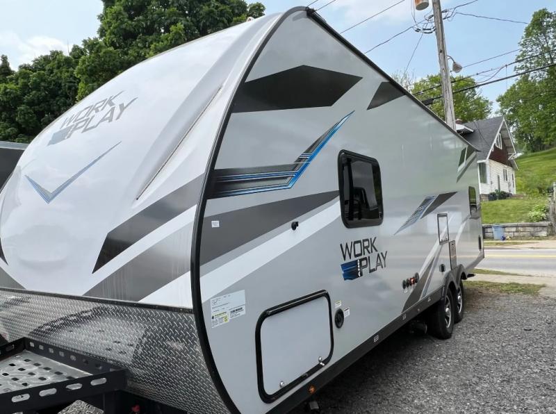 23LT #35890 Work and Play / RV Toy Hauler 23LT #35890 Work and Play / RV Toy Hauler 8lOMIScka0nq