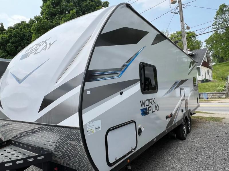 23LT #35890 Work and Play / RV Toy Hauler