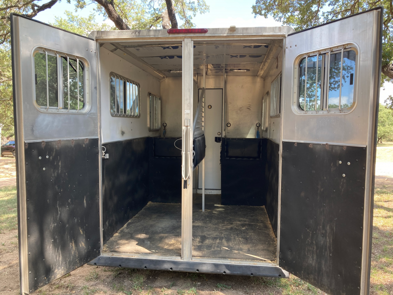 used Horse Trailers Featherlite  for sale, in Horseshoe Bay, TX Thumbnail 6