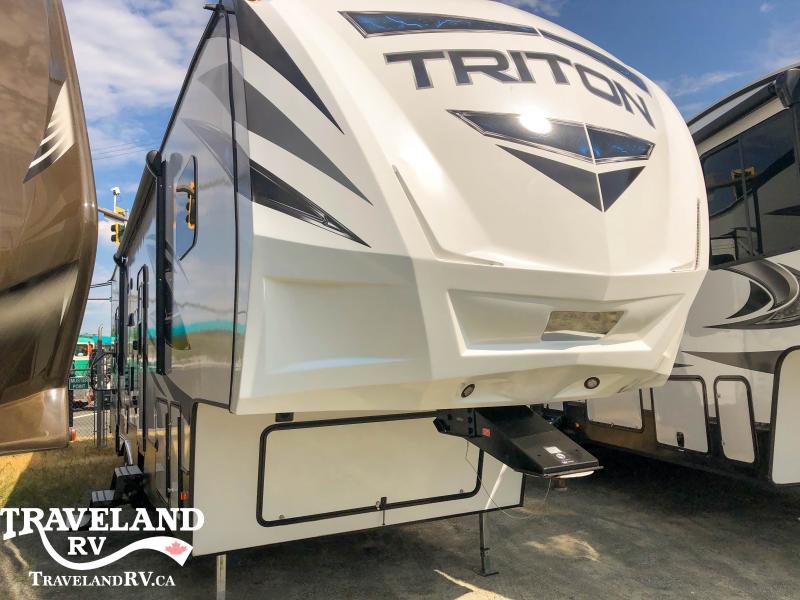 2018 Dutchmen Mfg Voltage 3561 Toy Hauler 2018 Dutchmen Mfg Voltage 3561 Toy Hauler