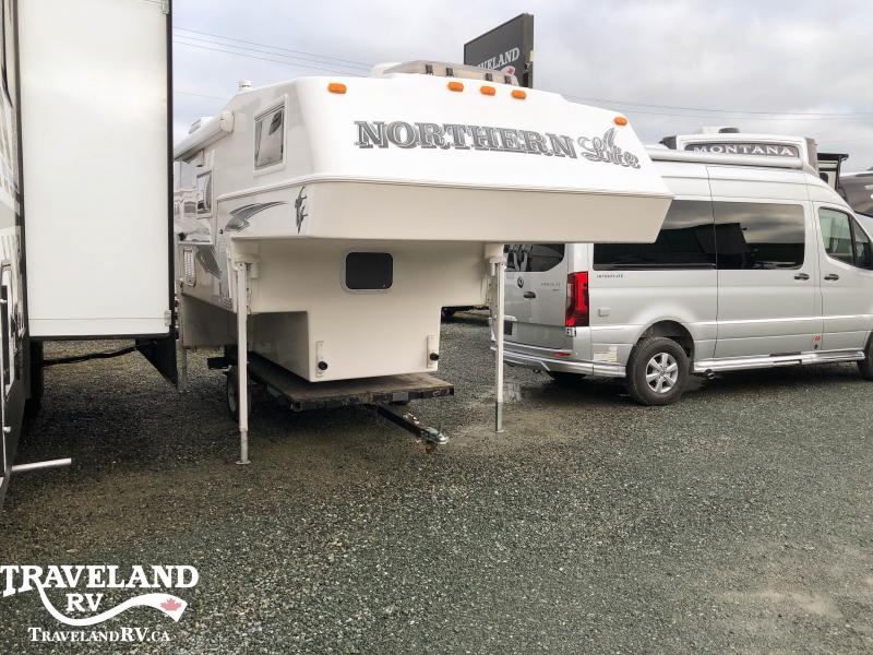 2018 Northern Lite Northern Lite 9-6Q Truck Bed Camper 2018 Northern Lite Northern Lite 9-6Q Truck Bed Camper