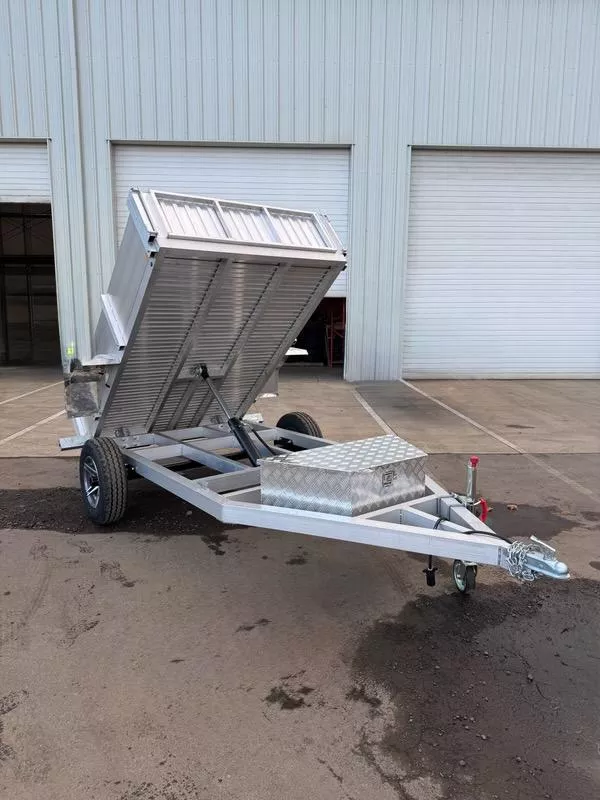 2026 Eagle 5' x 8' Aluminum Dump Trailer