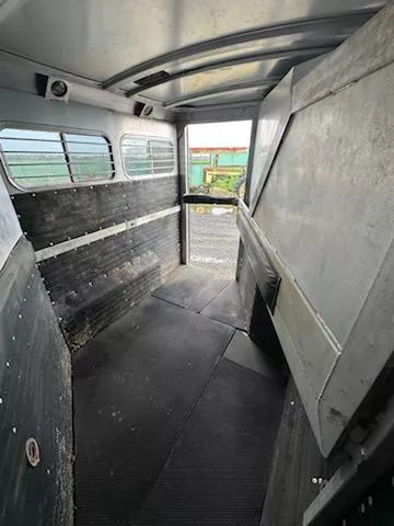 used Horse Trailers 4-Star Trailers  for sale, in Gervais, OR Thumbnail 7