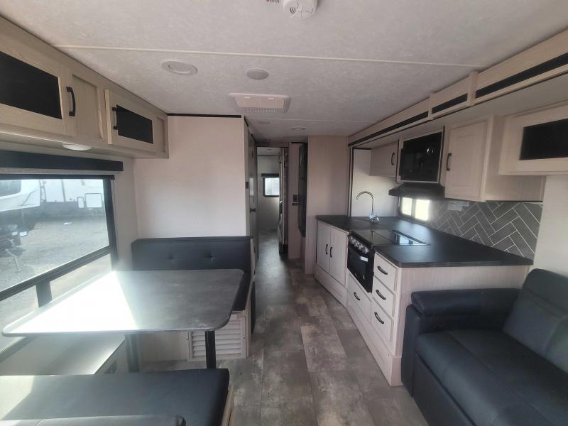 new Travel Trailers Coachmen Apex Ultra-Lite for sale, in Winter Garden, FL Thumbnail 5