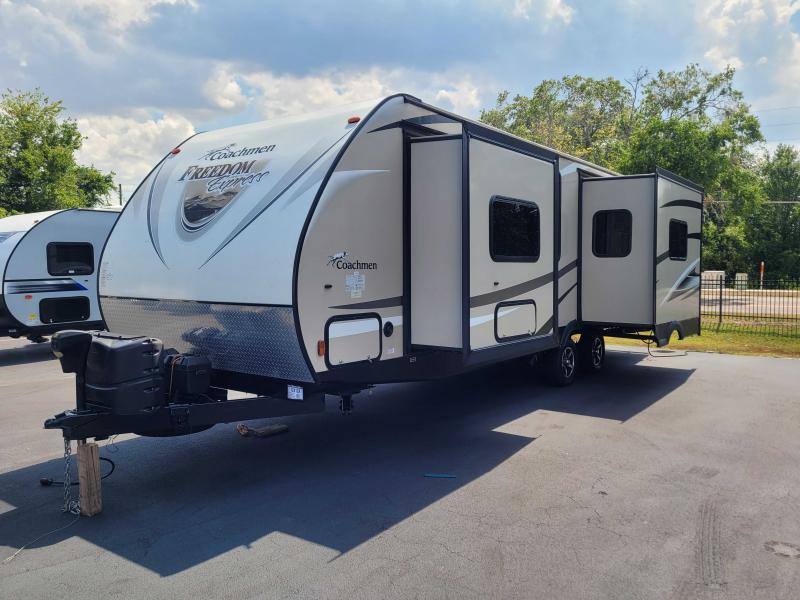 2016 Coachmen FR EXPRESS 276RKDS 2016 Coachmen FR EXPRESS 276RKDS