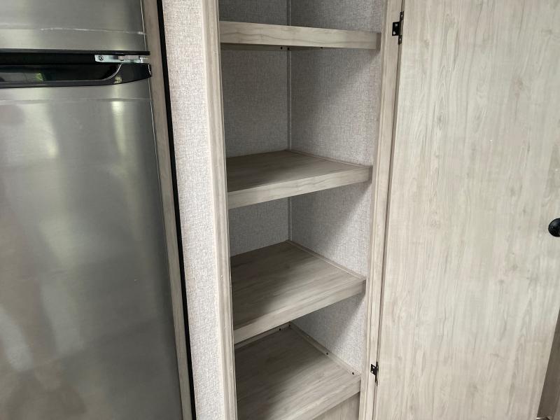 new Travel Trailers East To West Della Terra for sale, in Palm Bay, FL Thumbnail 9