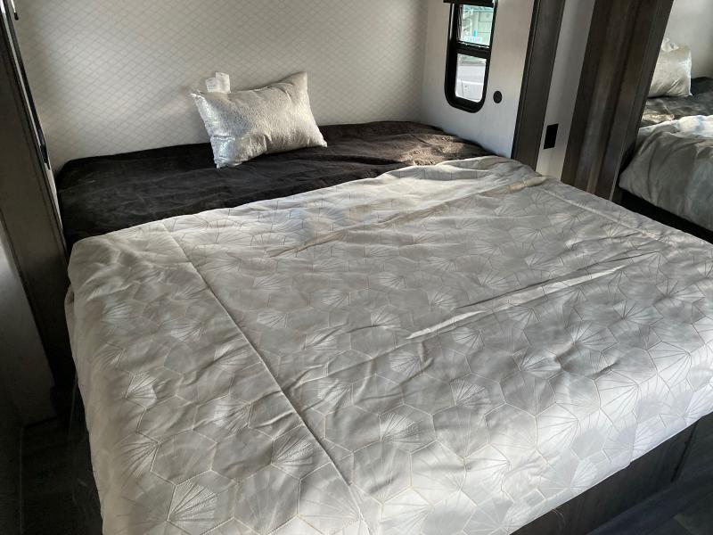 new Fifth Wheel Trailers Forest River Cedar Creek for sale, in Ormond Beach, FL Thumbnail 12