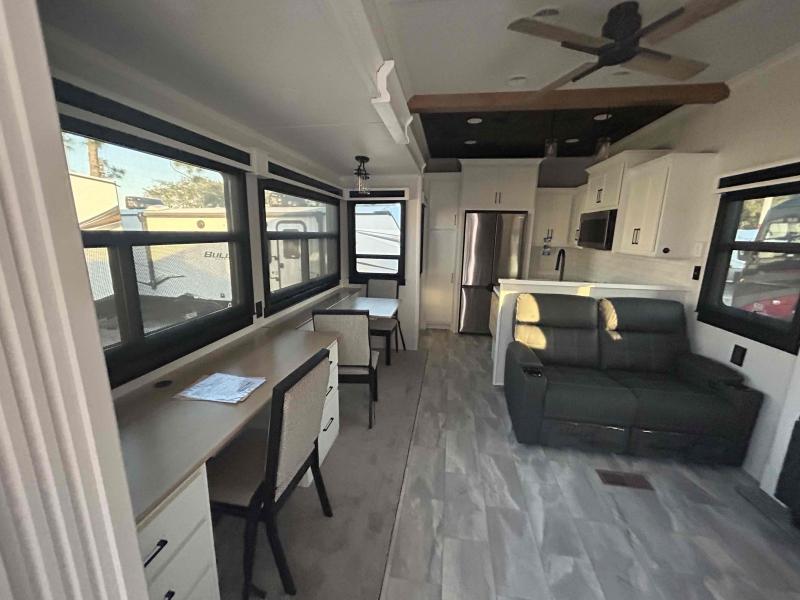 new Fifth Wheel Trailers Forest River Riverstone for sale, in Palm Bay, FL Thumbnail 25