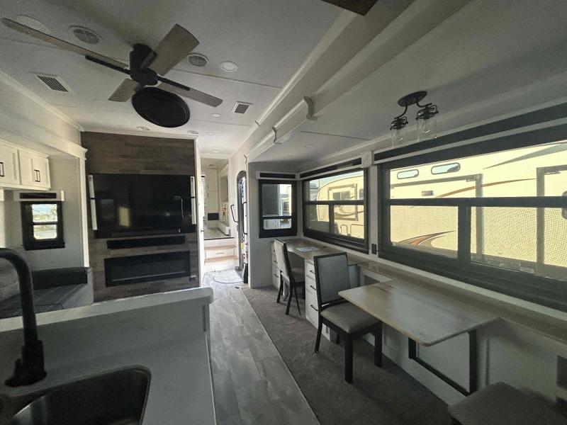 new Fifth Wheel Trailers Forest River Riverstone for sale, in Palm Bay, FL Thumbnail 28