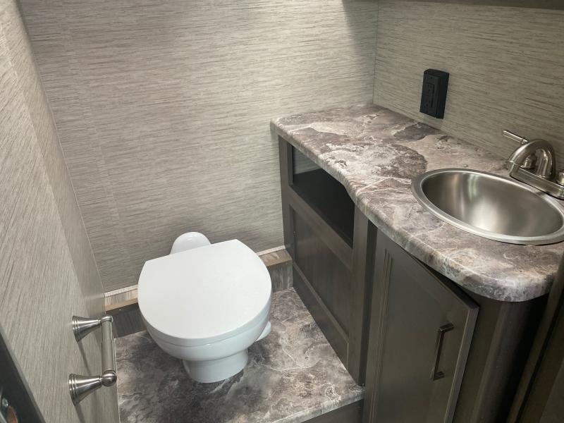 new Camper / RV Thor Motor Coach Four Winds for sale, in Ormond Beach, FL Thumbnail 12