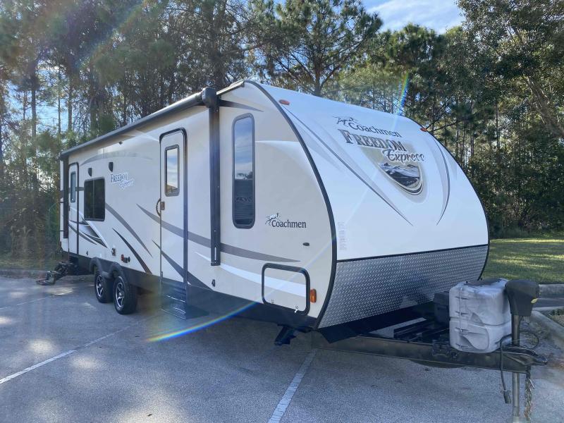 2016 Coachmen FREEDOM EXPRESS 276RKDS 2016 Coachmen FREEDOM EXPRESS 276RKDS