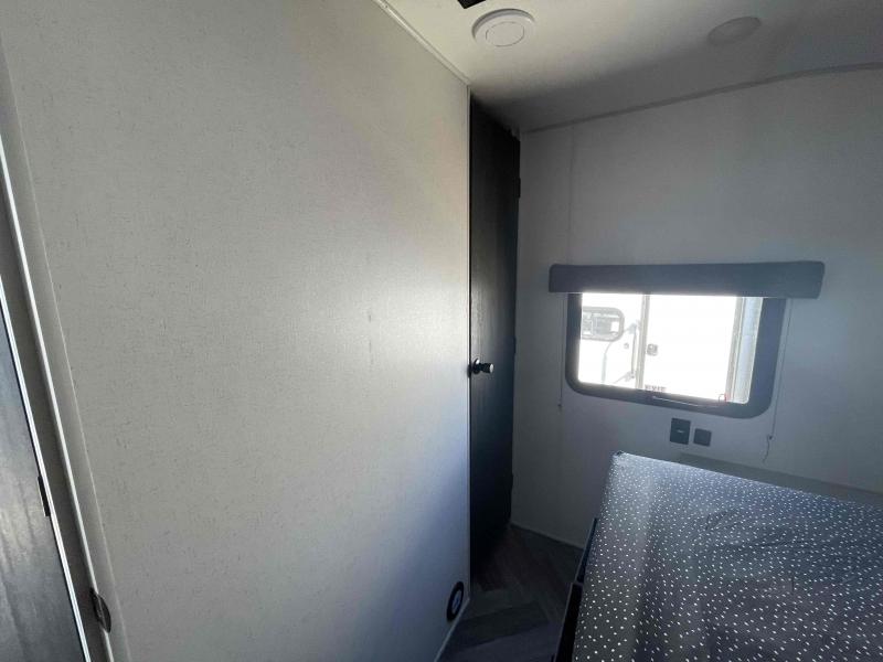 new Toy Haulers Forest River Salem FSX Platinum for sale, in Palm Bay, FL Thumbnail 8