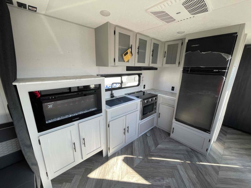 new Toy Haulers Forest River Salem FSX Platinum for sale, in Palm Bay, FL Thumbnail 12