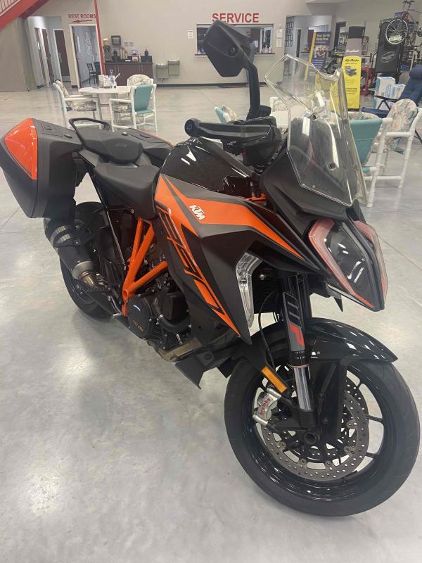 2019 KTM KTM SUPERDUKE 1290 GT 2019 KTM KTM SUPERDUKE 1290 GT