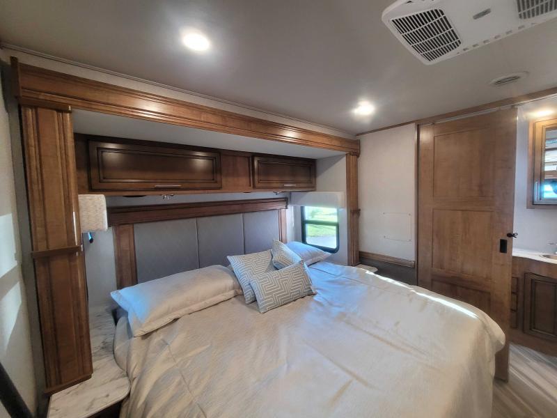 new Camper / RV Holiday Rambler  for sale, in Winter Garden, FL Thumbnail 9