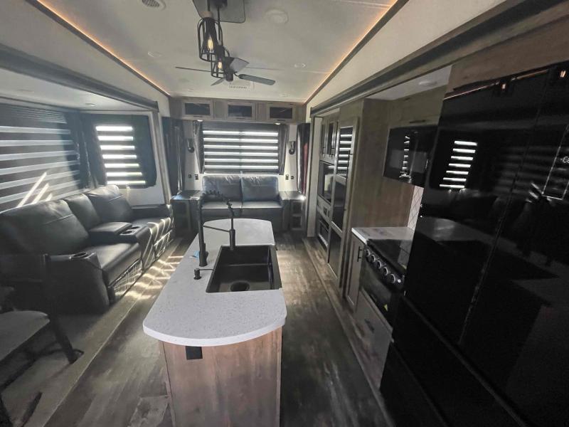 new Fifth Wheel Trailers Forest River Sabre for sale, in Palm Bay, FL Thumbnail 21