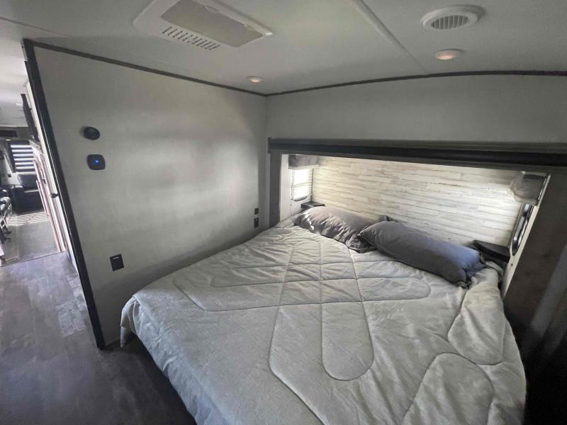 new Fifth Wheel Trailers Forest River Sabre for sale, in Palm Bay, FL Thumbnail 11