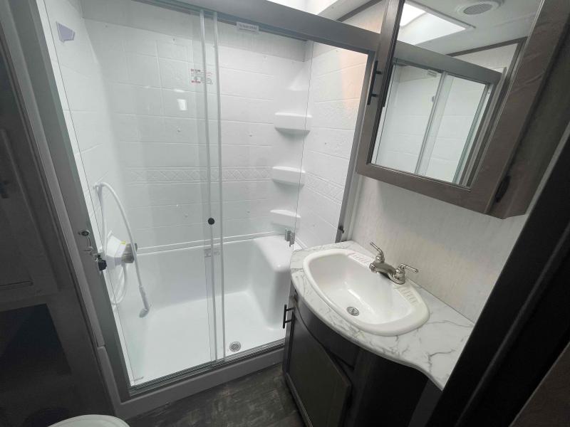 new Fifth Wheel Trailers Forest River Sabre for sale, in Palm Bay, FL Thumbnail 12