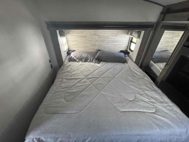 new Fifth Wheel Trailers Forest River Sabre for sale, in Palm Bay, FL Thumbnail 8