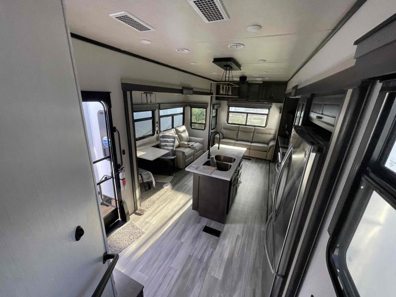 new Fifth Wheel Trailers Forest River Cedar Creek Champagne Edition for sale, in Palm Bay, FL Thumbnail 17
