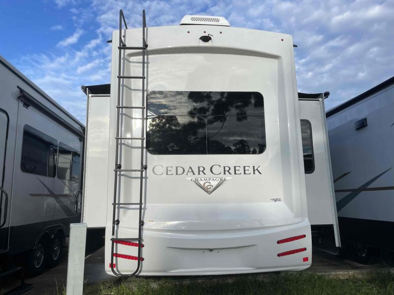 new Fifth Wheel Trailers Forest River Cedar Creek Champagne Edition for sale, in Palm Bay, FL Thumbnail 7