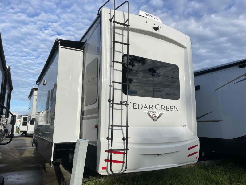 new Fifth Wheel Trailers Forest River Cedar Creek Champagne Edition for sale, in Palm Bay, FL Thumbnail 5
