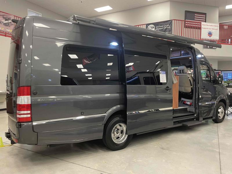 used Camper / RV Roadtrek Adventurous for sale, in Palm Bay, FL Thumbnail 5