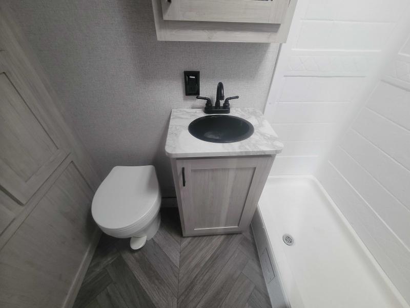 new Travel Trailers East To West Della Terra for sale, in Winter Garden, FL Thumbnail 10