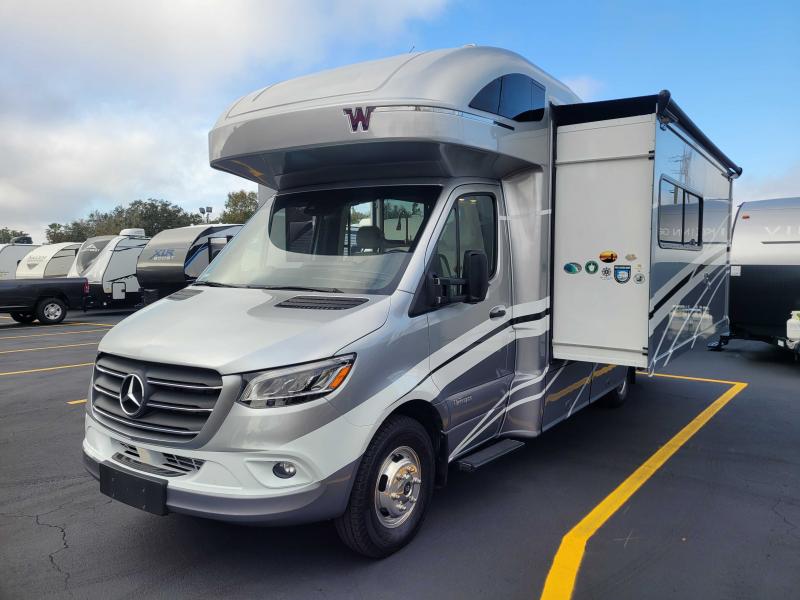 2020 Winnebago NAVION 24D 2020 Winnebago NAVION 24D