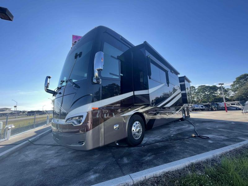 2022 Tiffin Motorhomes BUS 40IP 2022 Tiffin Motorhomes BUS 40IP
